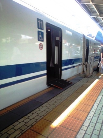 東海道新幹線は「車椅子利用=11号車」